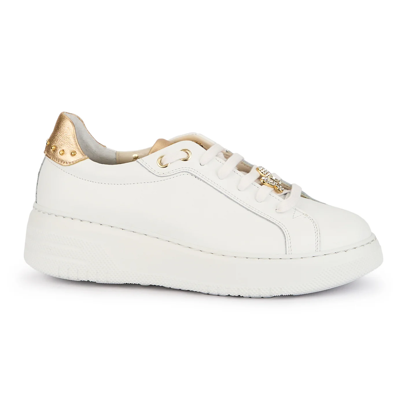 Pantofi dama din piele naturala alba cu accesoriu metalic 16085